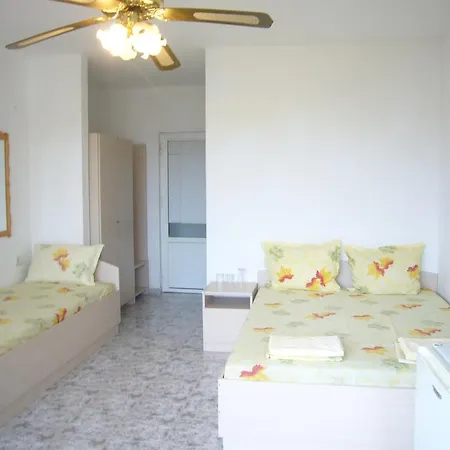 Nia Guest house