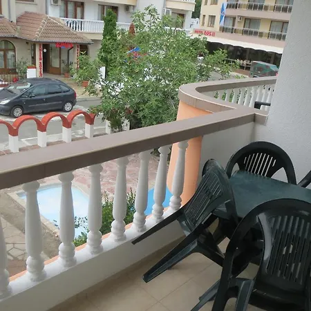Guest house Nia *
